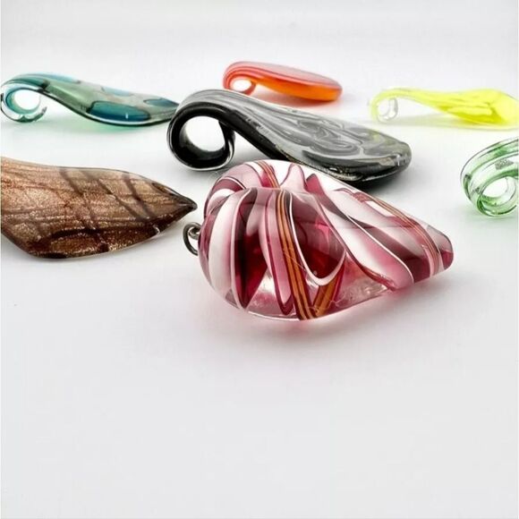Vintage Murano Style Glass Pendants Lot of 7. Hand Blown - Picture 14 of 16